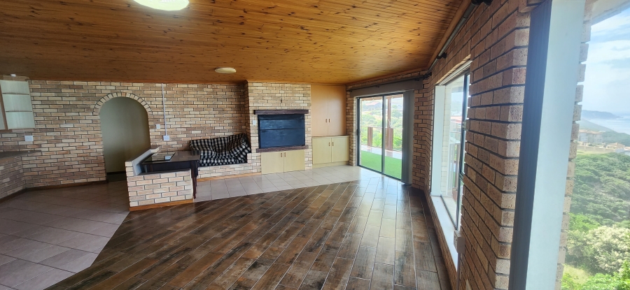 5 Bedroom Property for Sale in Dana Bay Western Cape